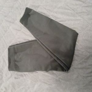 Fornia Gray leggings